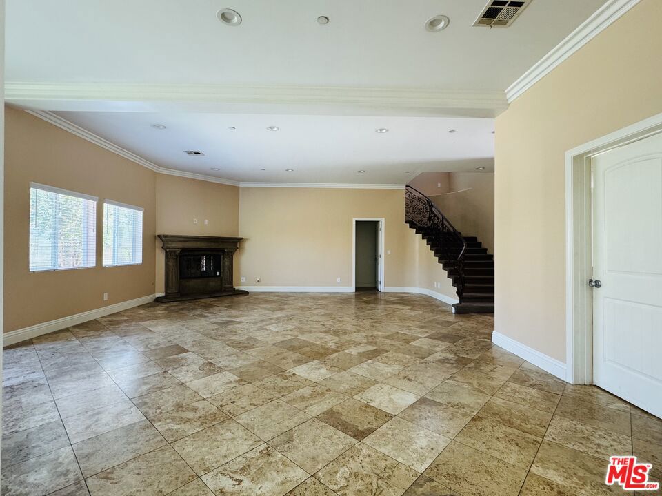 7347 Dinwiddie Street Property Photo 8