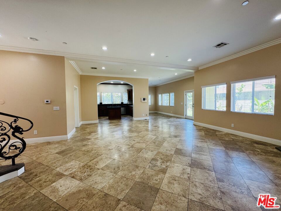 7347 Dinwiddie Street Property Photo 14