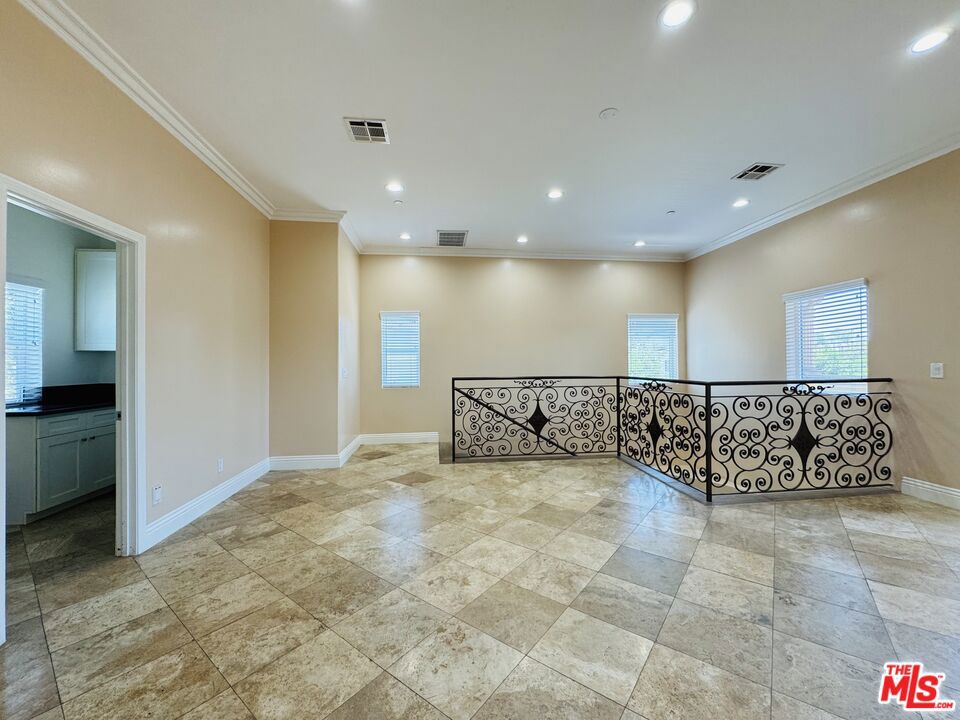 7347 Dinwiddie Street Property Photo 27