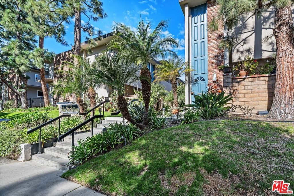 4716 La Villa Marina C Property Photo 4
