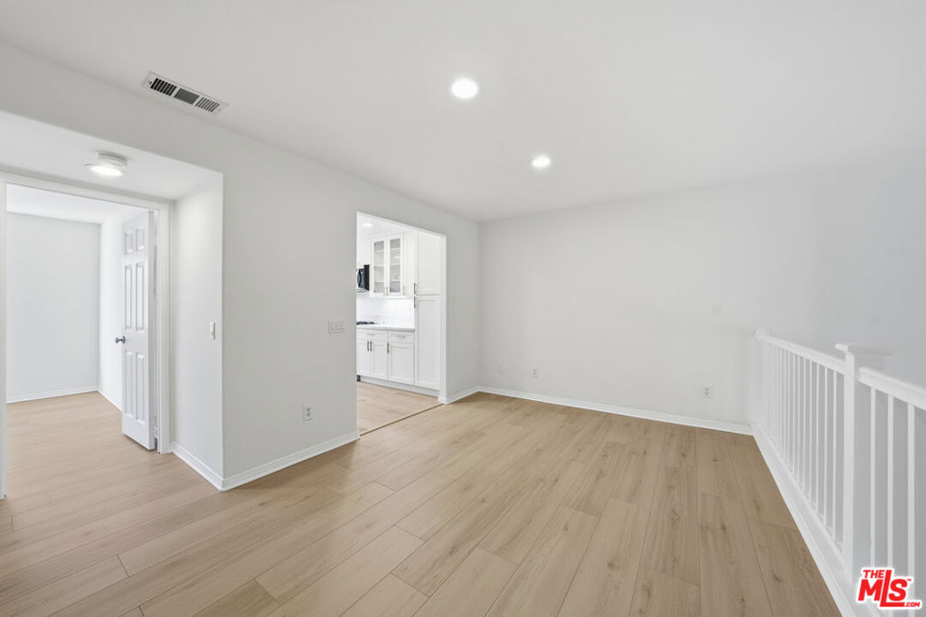 25715 Wagner Way B Property Photo 10
