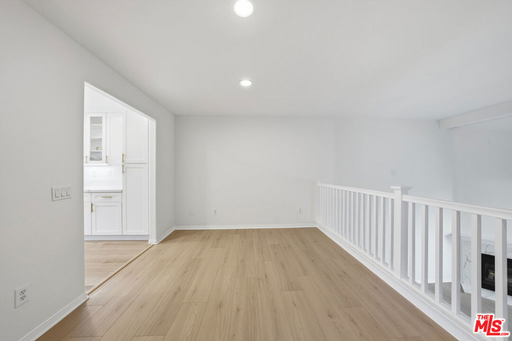 25715 Wagner Way B Property Photo 11