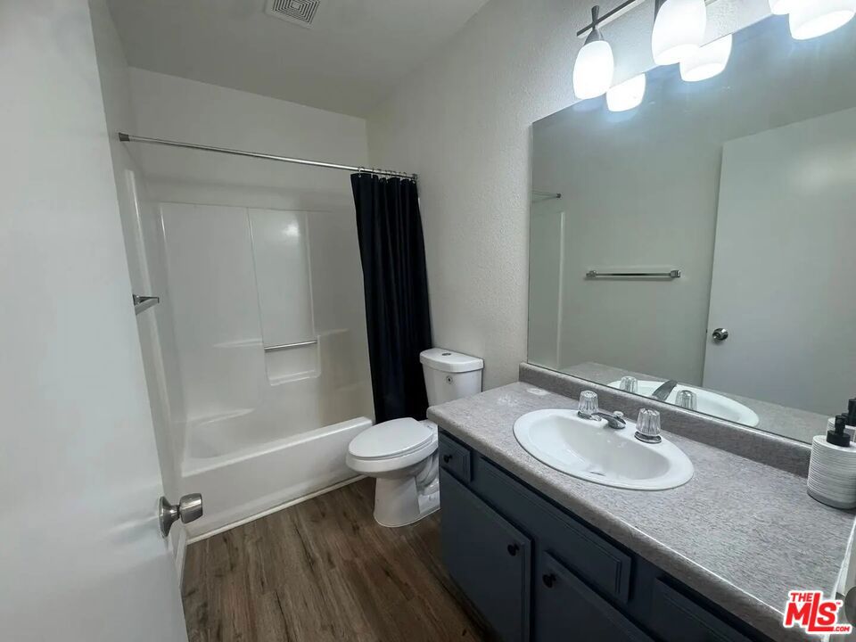1340 255th Street Property Photo 15