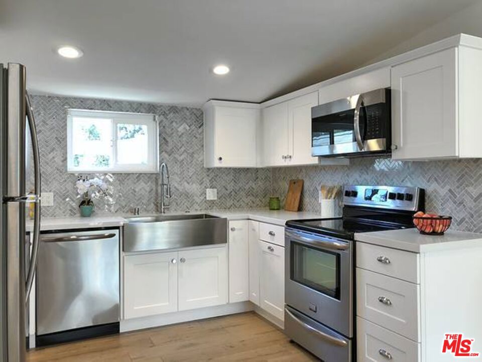 2211 Griffith Park 5 Property Photo 7
