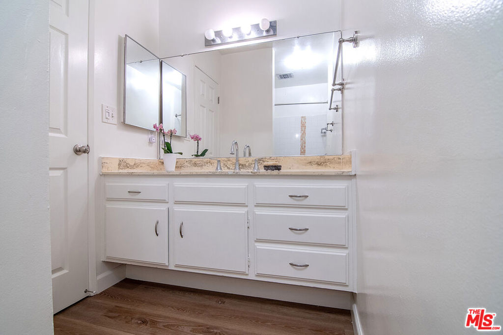 5625 Windsor Way 107 Property Photo 19