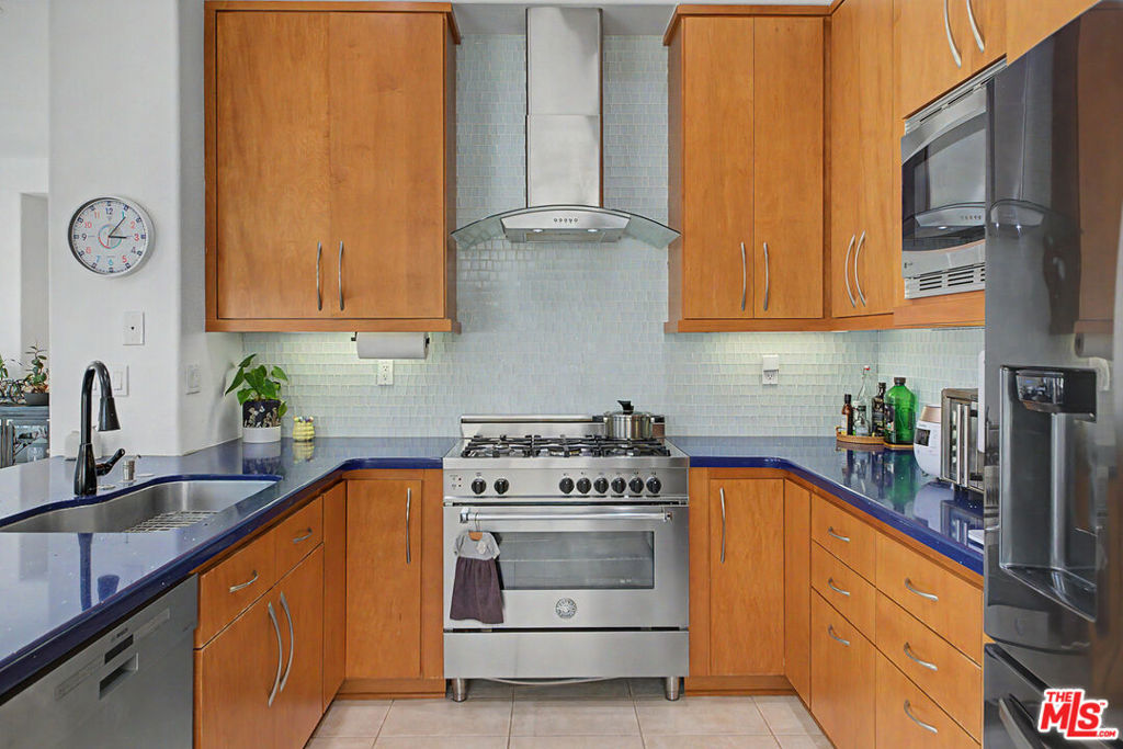 10884 Kimball Place Property Photo 10