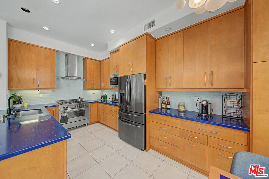 10884 Kimball Place Property Photo 12