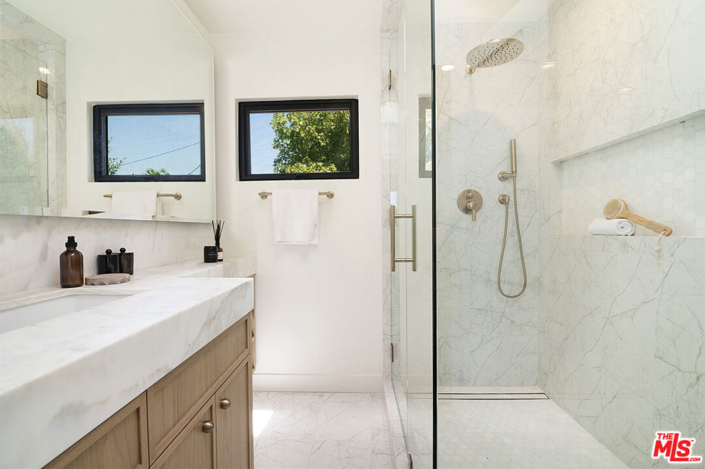 10639 Cushdon Avenue Property Photo 43