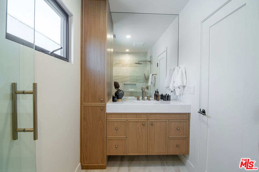 10639 Cushdon Avenue Property Photo 47