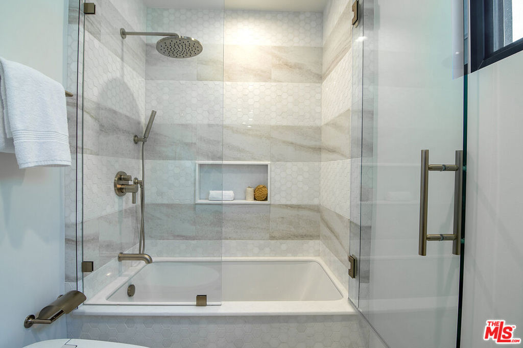 10639 Cushdon Avenue Property Photo 48