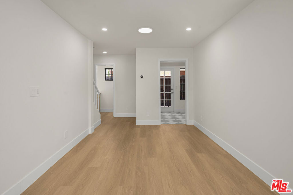 11759 Gateway Boulevard Property Photo 12