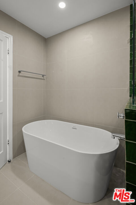 11759 Gateway Boulevard Property Photo 25