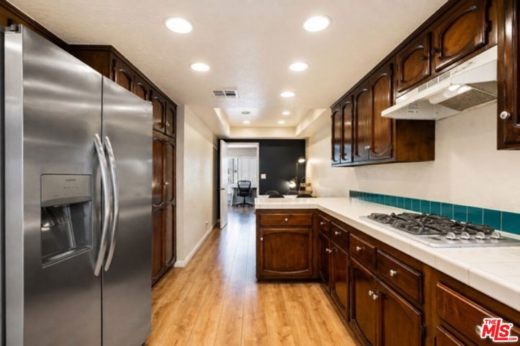 7625 Reseda Boulevard 305 Property Photo 6
