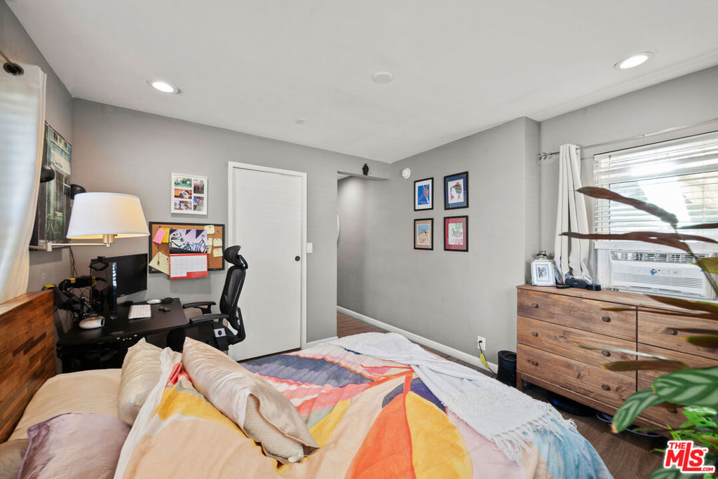 2227 Alsace Avenue Property Photo 16