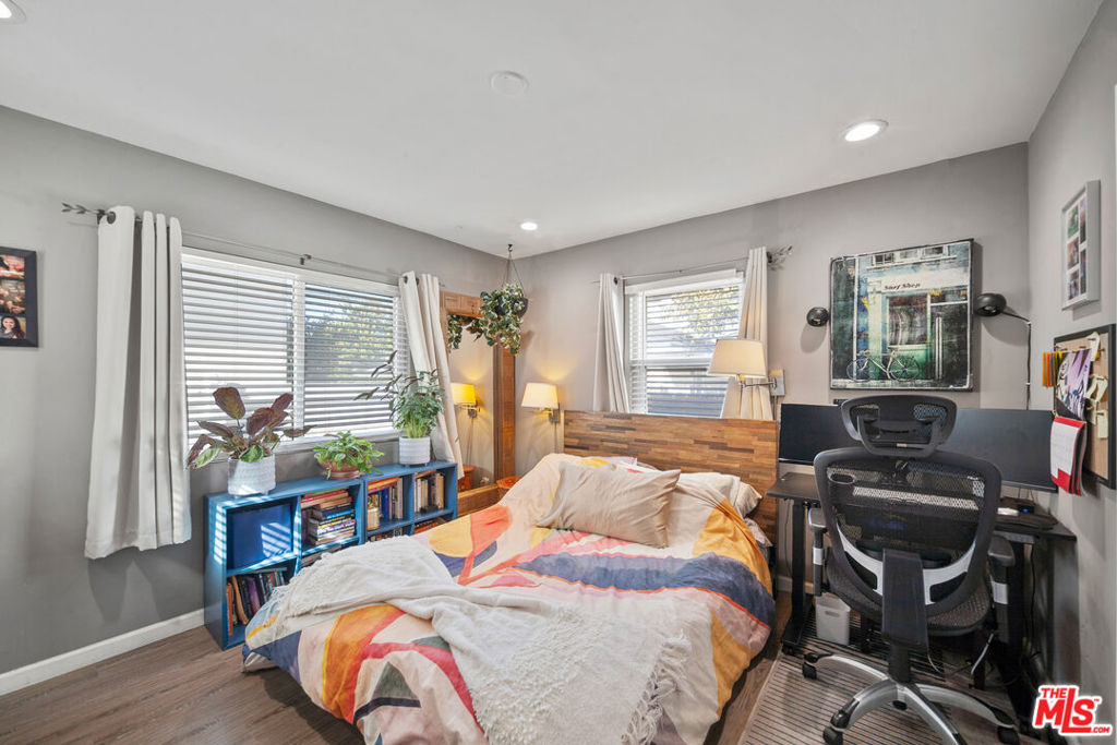 2227 Alsace Avenue Property Photo 17