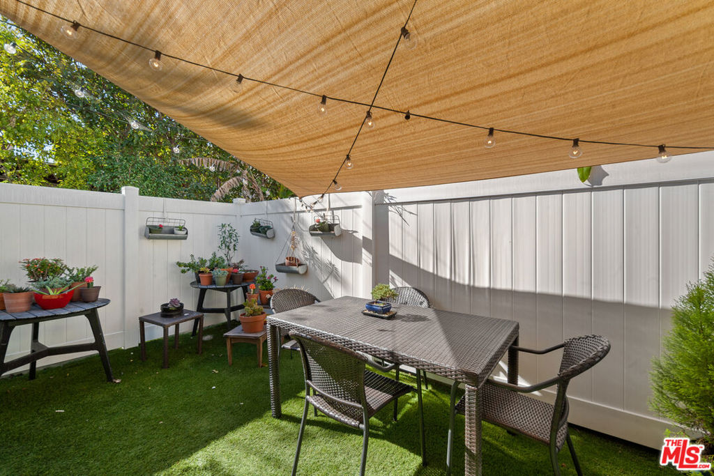 2227 Alsace Avenue Property Photo 26