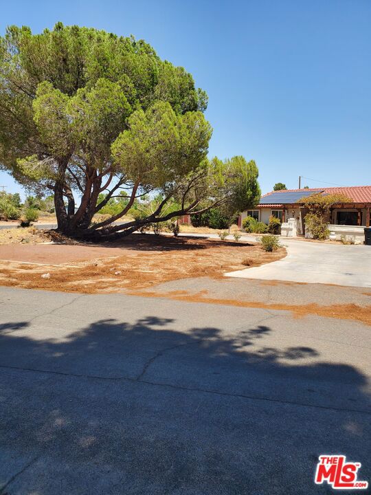 13435 Tioga Road Property Photo 2