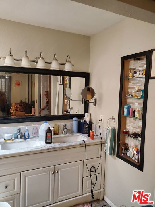 13435 Tioga Road Property Photo 25