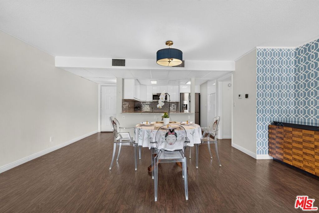 2018 Griffith Park Boulevard 219 Property Photo 6