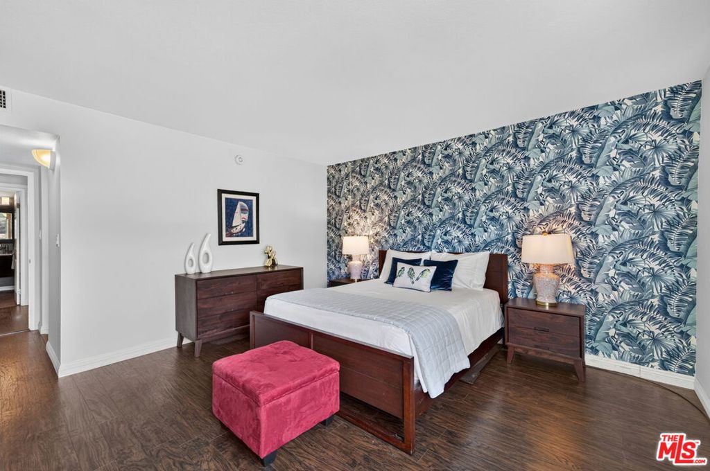 2018 Griffith Park Boulevard 219 Property Photo 16