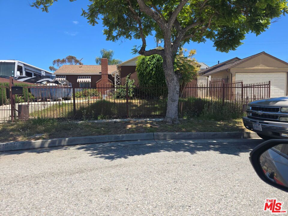 11908 Daleside Avenue Property Photo 1