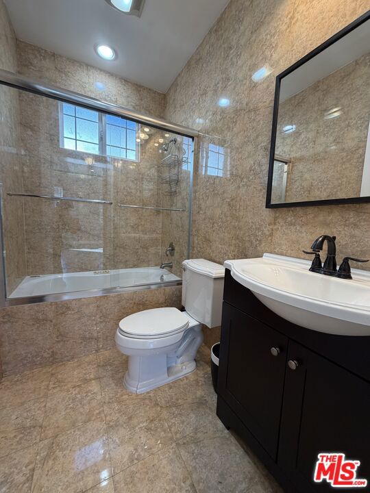10006 Samoa Avenue Property Photo 13