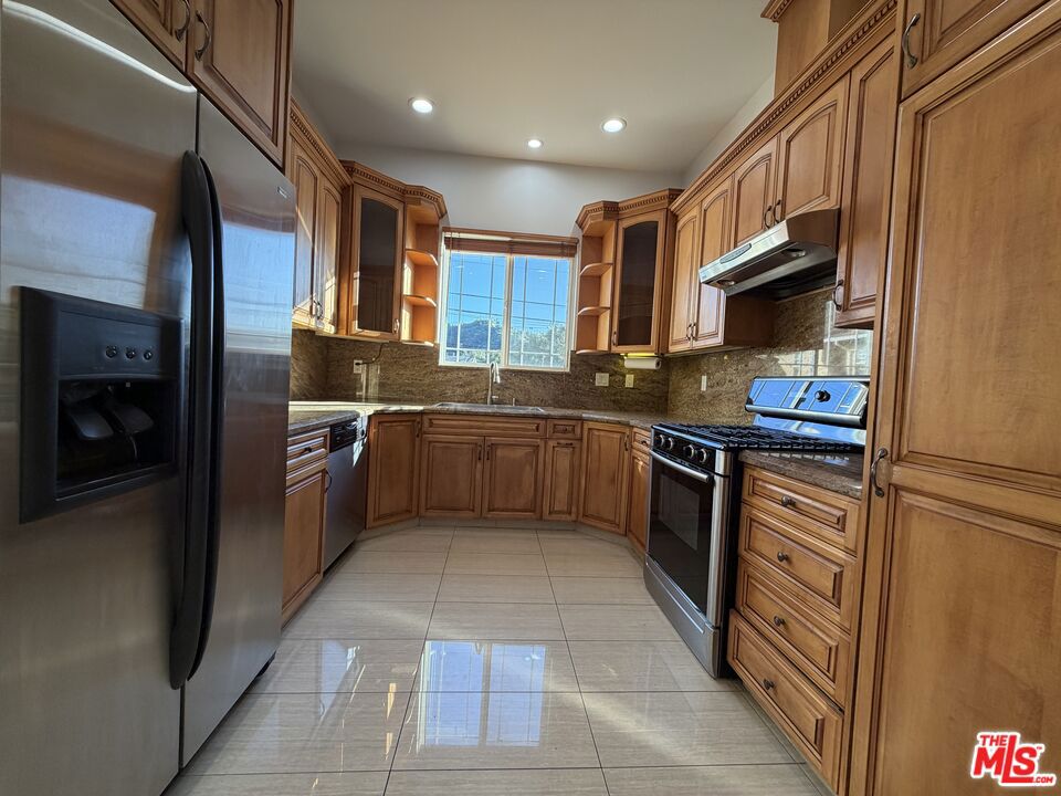 10006 Samoa Avenue Property Photo 21