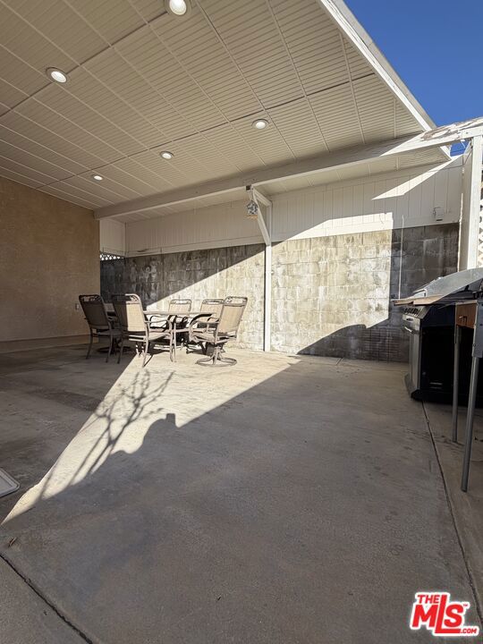 10006 Samoa Avenue Property Photo 29