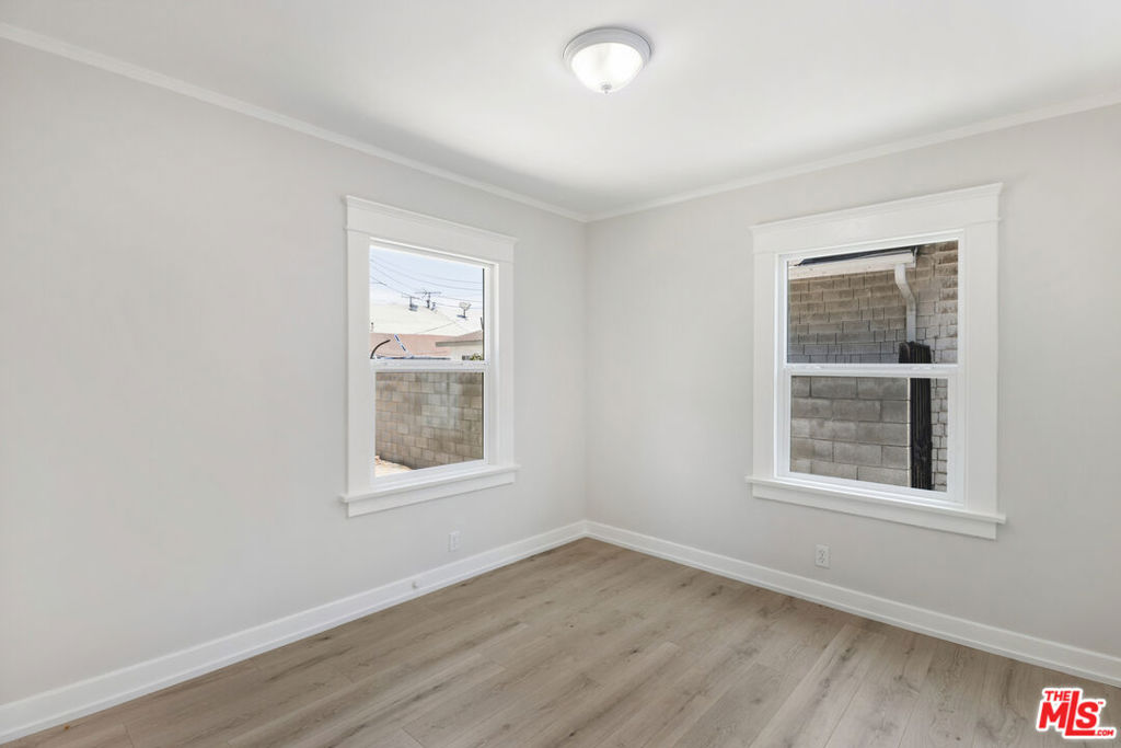 2309 W 29th Place Property Photo 18