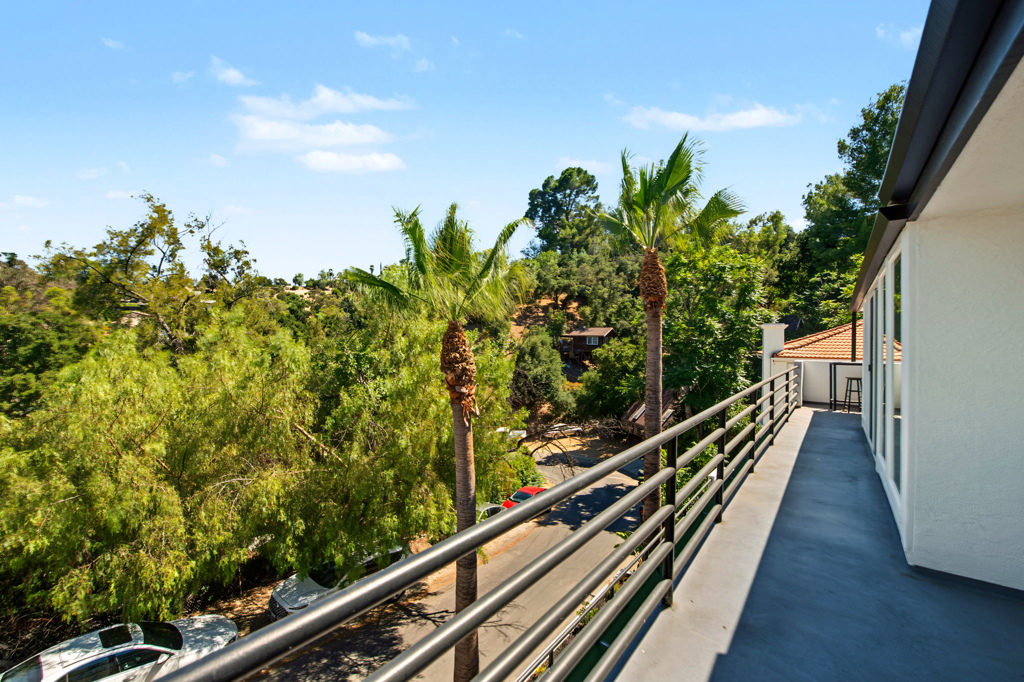 21490 Arcos Drive Property Photo 18