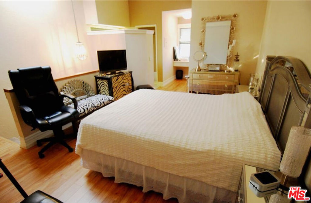 17 Pearl 61 Property Photo 12