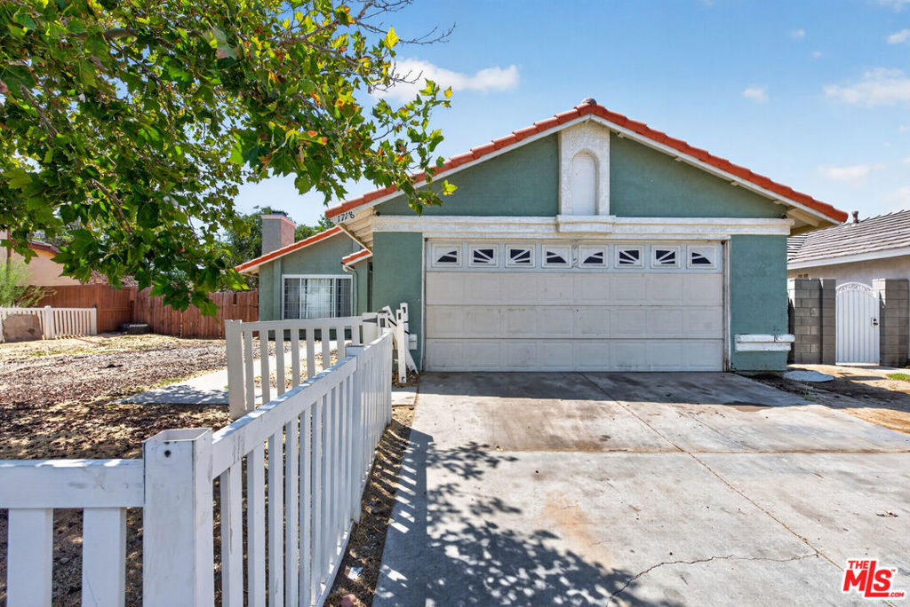 1718 Polo Court Property Photo 2