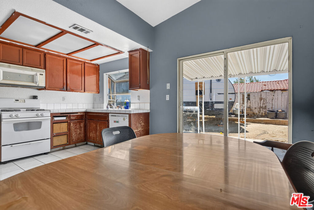 1718 Polo Court Property Photo 19