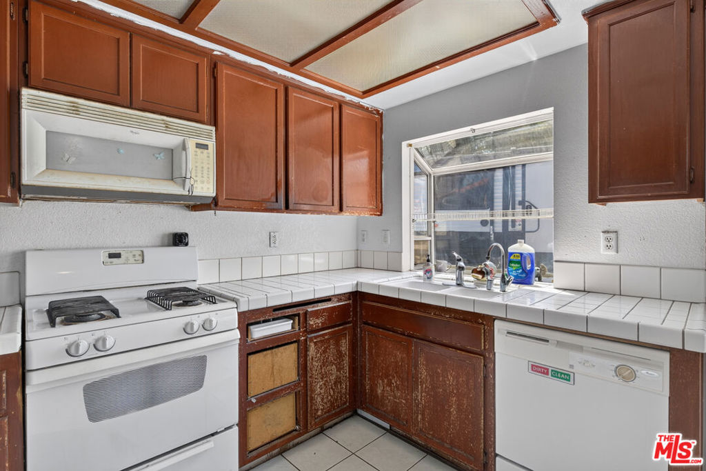 1718 Polo Court Property Photo 24
