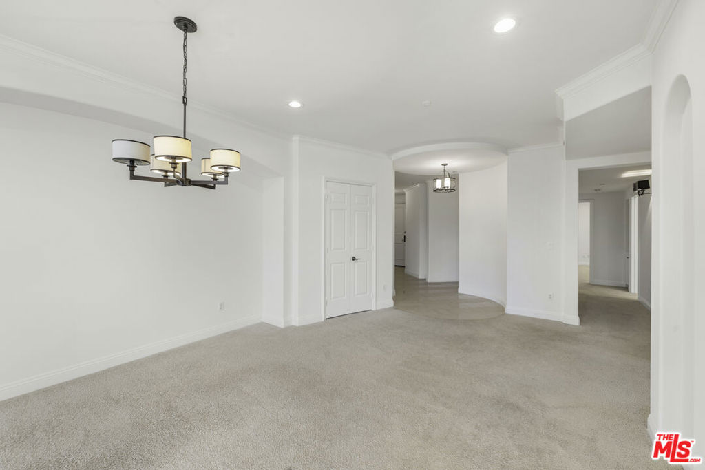 1820 Benecia Avenue 402 Property Photo 23