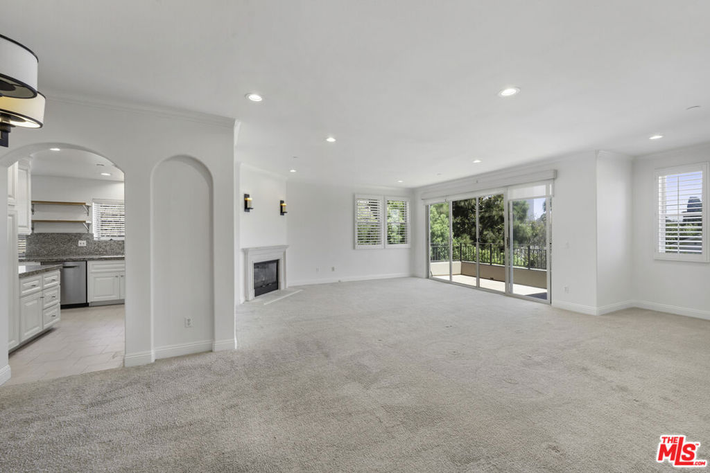 1820 Benecia Avenue 402 Property Photo 25