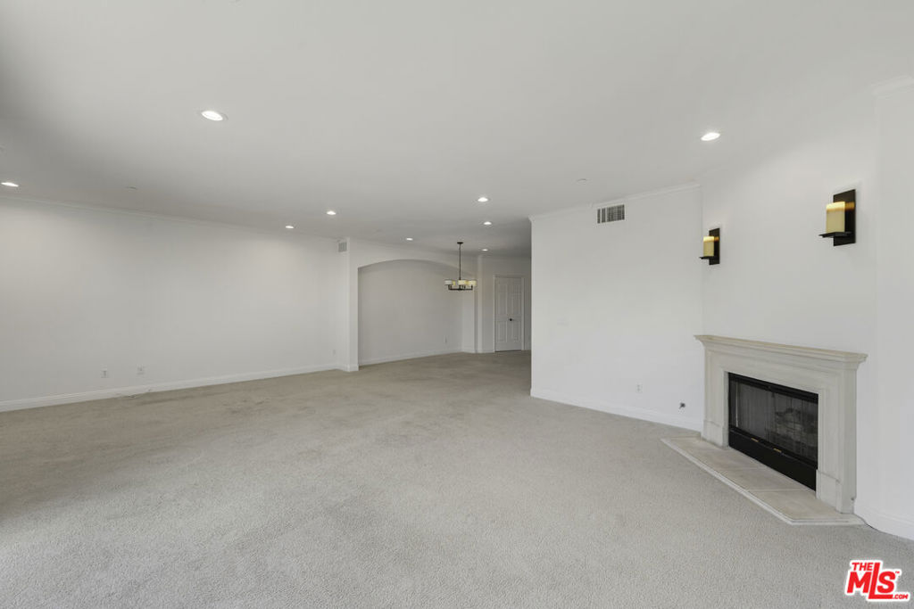 1820 Benecia Avenue 402 Property Photo 28