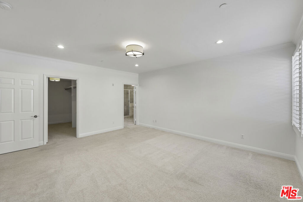1820 Benecia Avenue 402 Property Photo 61