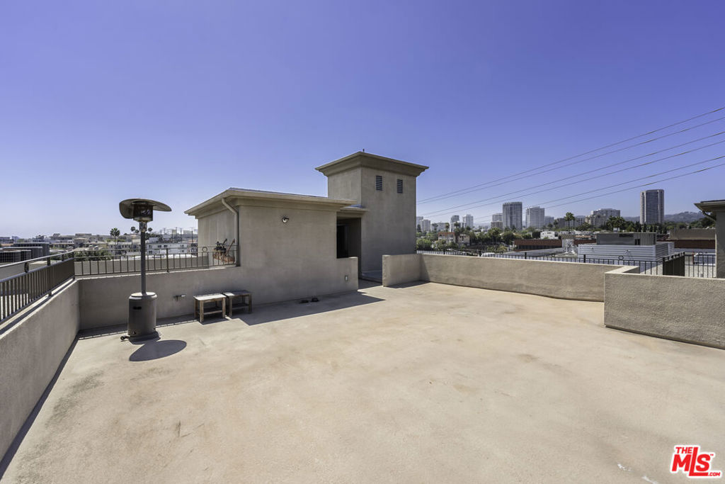 1820 Benecia Avenue 402 Property Photo 74