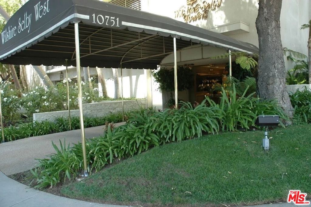 10751 Wilshire Boulevard 603 Property Photo 1
