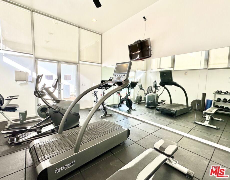 999 N Doheny Drive 708 Property Photo 11