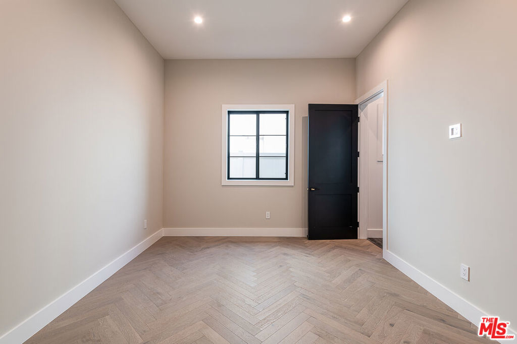 14752 Hartsook Street Property Photo 20