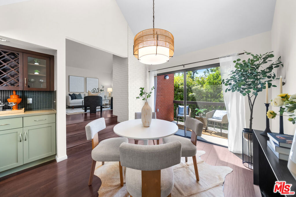 835 S Lucerne Boulevard 310 Property Photo 16