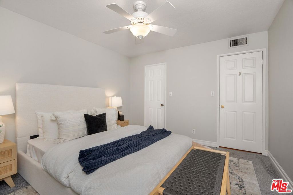 15231 Magnolia Boulevard 114 Property Photo 18