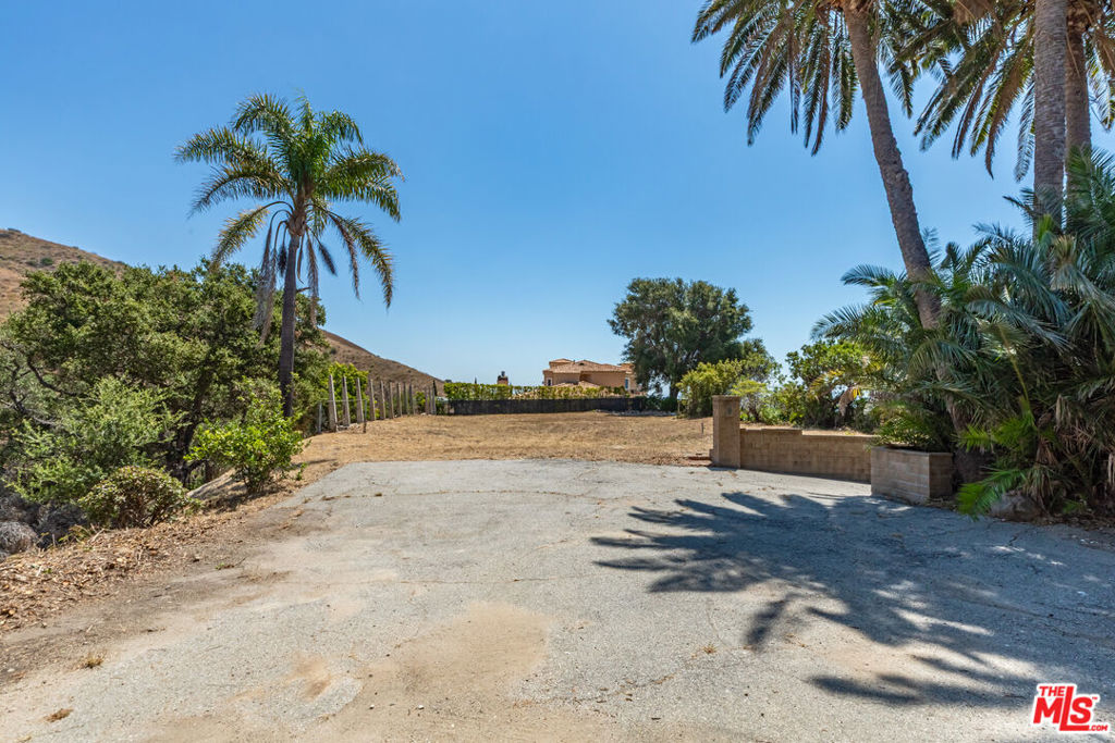 3860 Puerco Canyon Road Property Photo 27