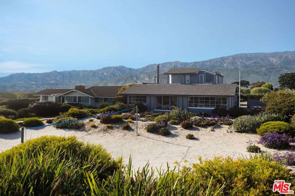 4217 Avenue Del Mar Property Photo 4