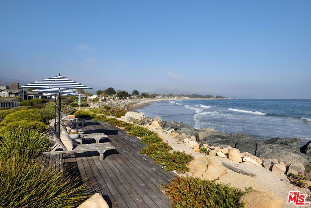 4217 Avenue Del Mar Property Photo 43