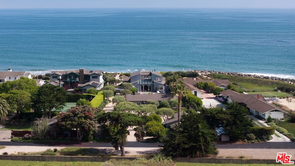 4217 Avenue Del Mar Property Photo 49