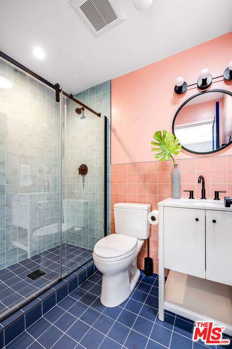 552 N Bronson Avenue Property Photo 31