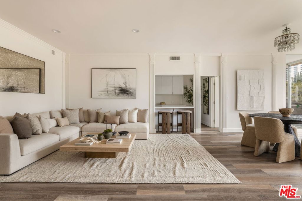 1333 S Beverly Glen Boulevard 405 Property Photo 2